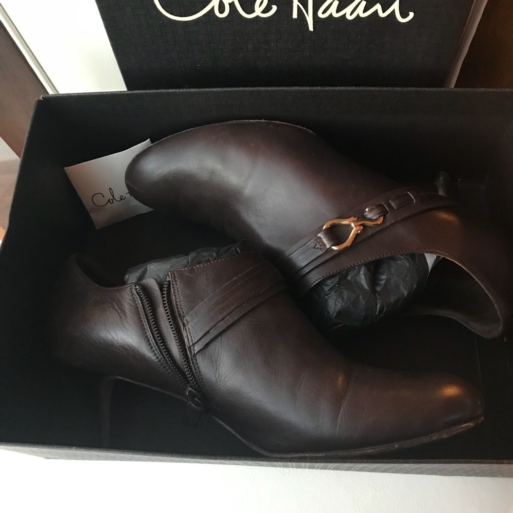 COLE HAAN AIR TALIA BOOTIE SZ 10.5